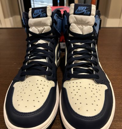 Jordan 1 Retro High Obsidian