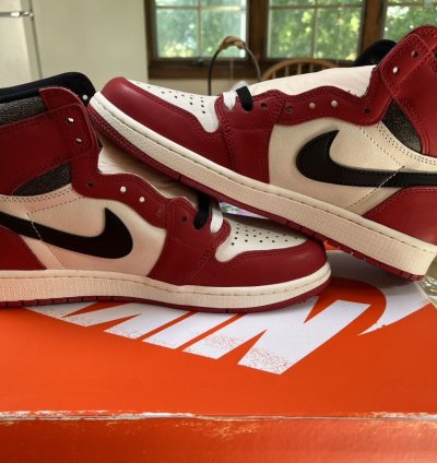Jordan 1 retro high OG lost and found sz9 DS