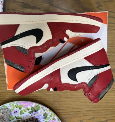 Jordan 1 retro high OG lost and found sz9 DS