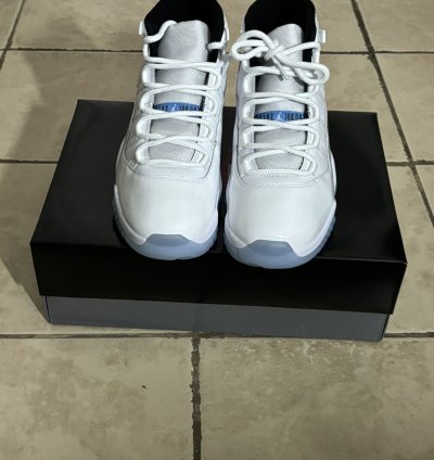Jordan 11 legend blue