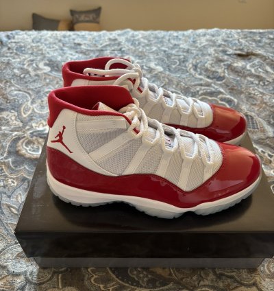 Jordan 11 Retro Cherry (2022)