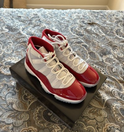 Jordan 11 Retro Cherry (2022)