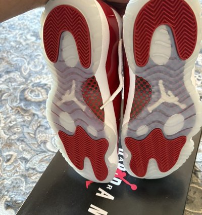 Jordan 11 Retro Cherry (2022)