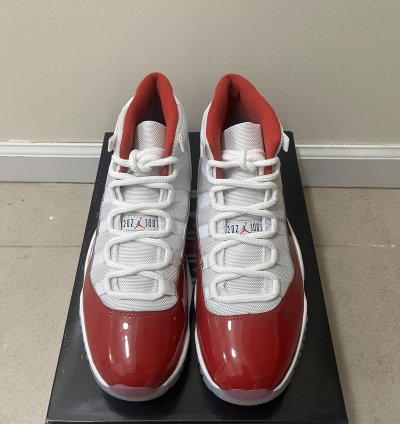 Jordan 11 Retro Cherry Sz 10us