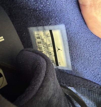 Jordan 11 Retro Low Derek Jeter Re2pect
