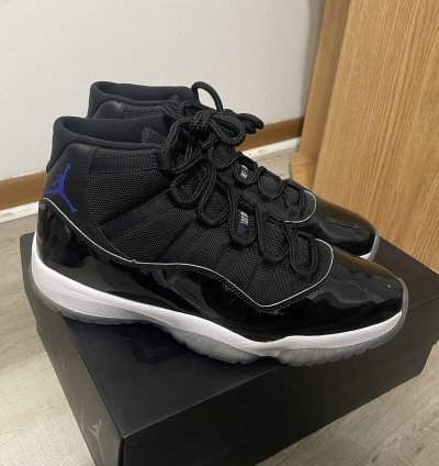 Jordan 11 Space Jam