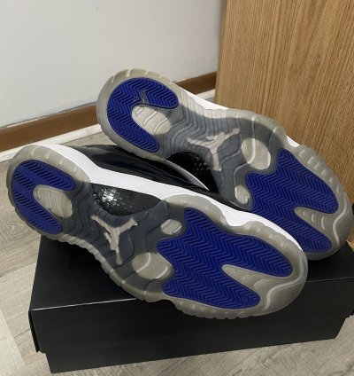 Jordan 11 Space Jam
