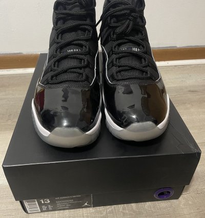 Jordan 11 Space Jam