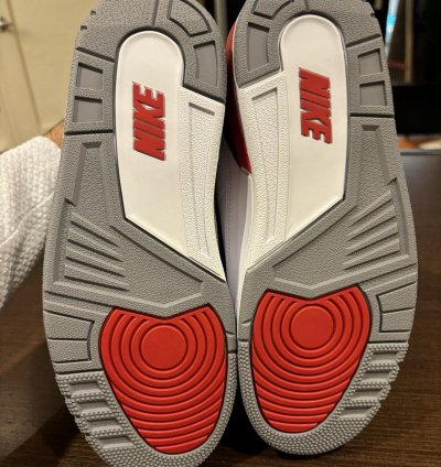 Jordan 3 Retro Fire Red (2022)