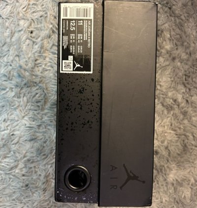 Jordan 4 black cat