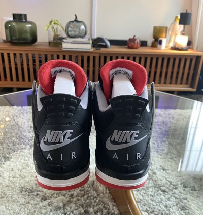 Jordan 4 Bred