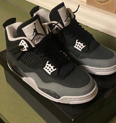 Jordan 4 Fear (2024)