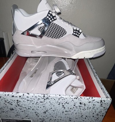 Jordan 4 frozen moments