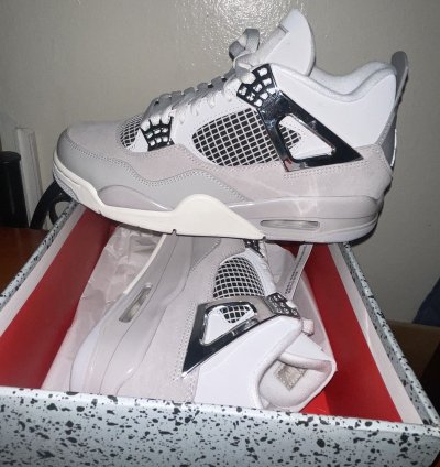 Jordan 4 frozen moments