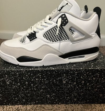 Jordan 4 Military Black