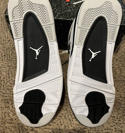 Jordan 4 Military Black
