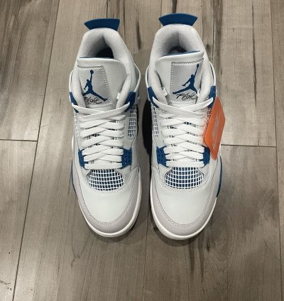 Jordan 4 Military Blue 2024 size 9