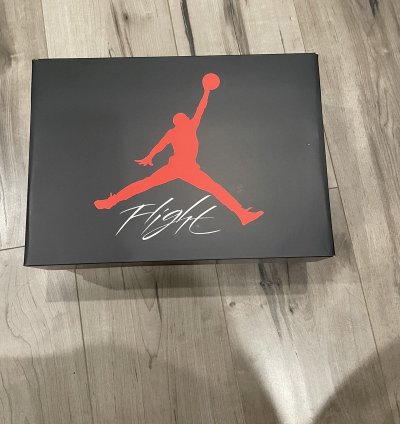 Jordan 4 Military Blue 2024 size 9