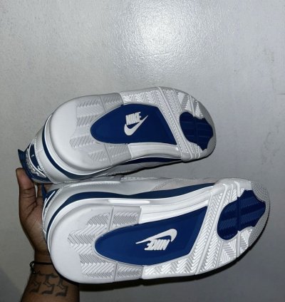 jordan 4 military blue size 9