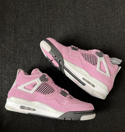 Jordan 4 Orchid