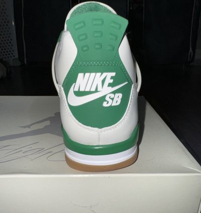 JORDAN 4 PINE GREEN NIKE SB