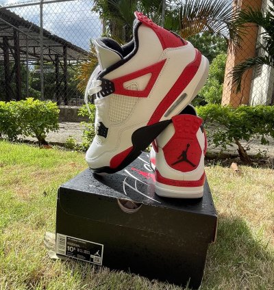 Jordan 4 Red Cement
