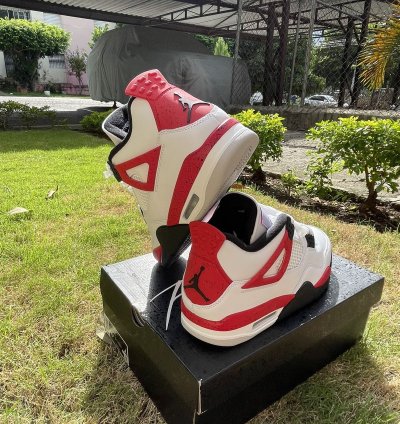 Jordan 4 Red Cement