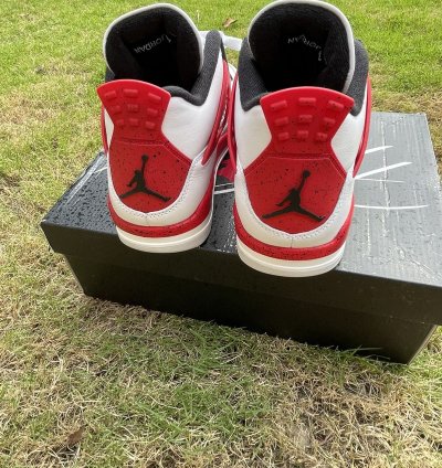Jordan 4 Red Cement