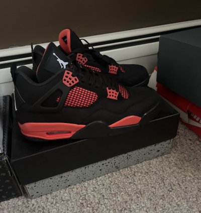 Jordan 4 Red Thunder