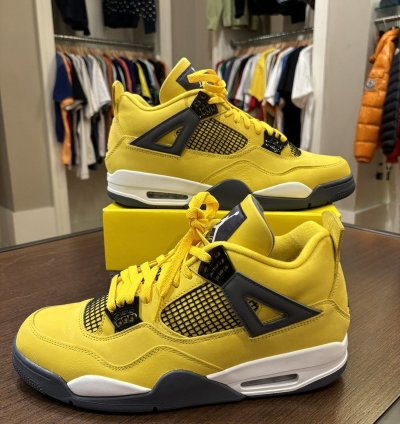 Jordan 4 Retro - Lightning