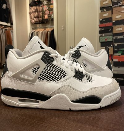 Jordan 4 Retro Military Black
