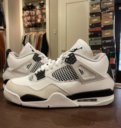 Jordan 4 Retro Military Black