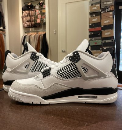 Jordan 4 Retro Military Black