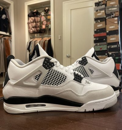 Jordan 4 Retro Military Black