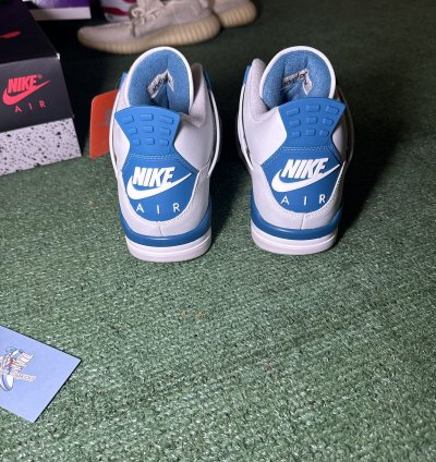JORDAN 4 RETRO MILITARY BLUE 2024