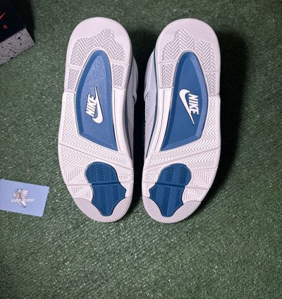 JORDAN 4 RETRO MILITARY BLUE 2024