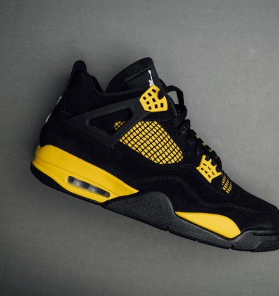 Jordan 4 Retro Thunder (2023)