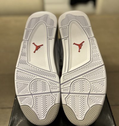 Jordan 4 Retro White Oreo (2021)