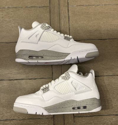 Jordan 4 Retro White Oreo (2021)