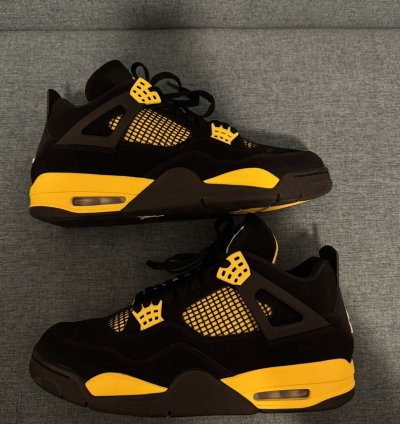 Jordan 4 Thunder