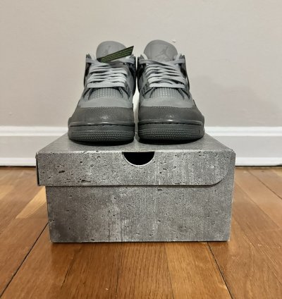 Jordan 4 Wet Cement size 9