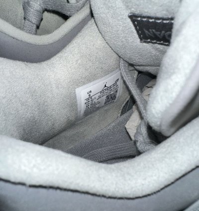 Jordan 4 Wet Cement size 9