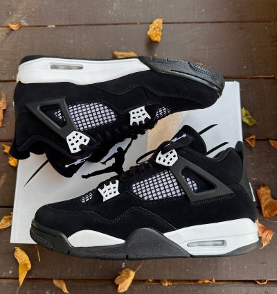 Jordan 4 White Thunder