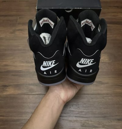 Jordan 5 Black Reimaigned