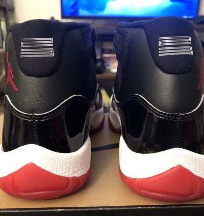 Jordan Bred 11 Size 7 2019