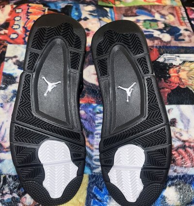 Jordan White Thunders