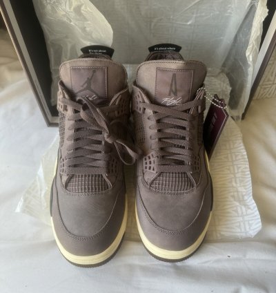 Ma Mani re Air Jordan 4 Retro Violet Ore