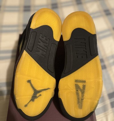 Ma Mani re Air Jordan 5 Retro Dusk