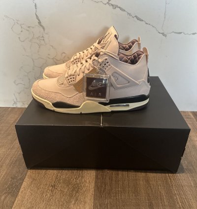 Ma Mani re Jordan 4