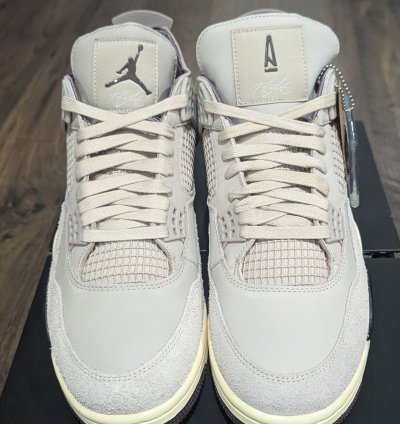 Ma Mani re Nike Air Jordan 4 Retro